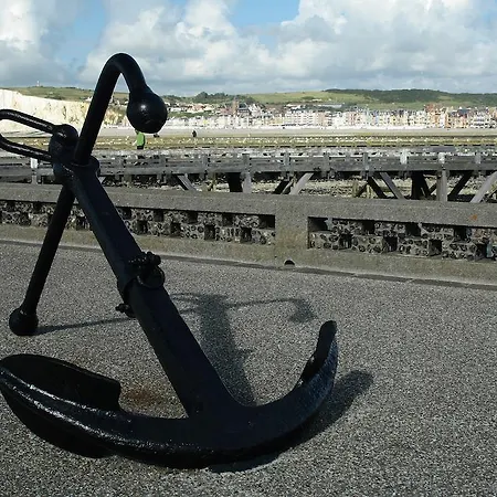 アパート Normande